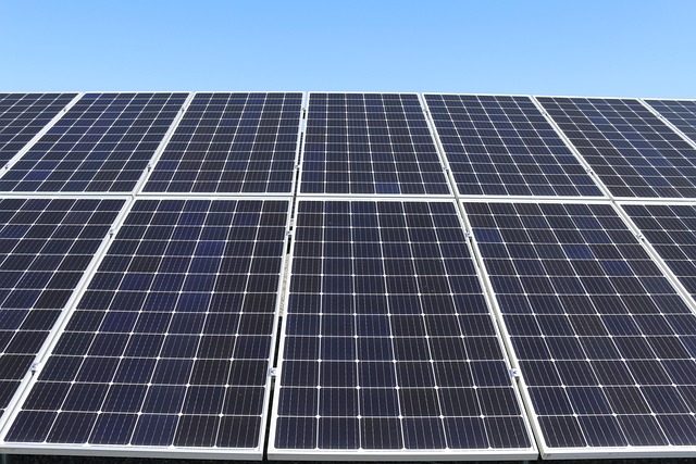 Die Kombination Von Solarenergie Und Energiespeicherung